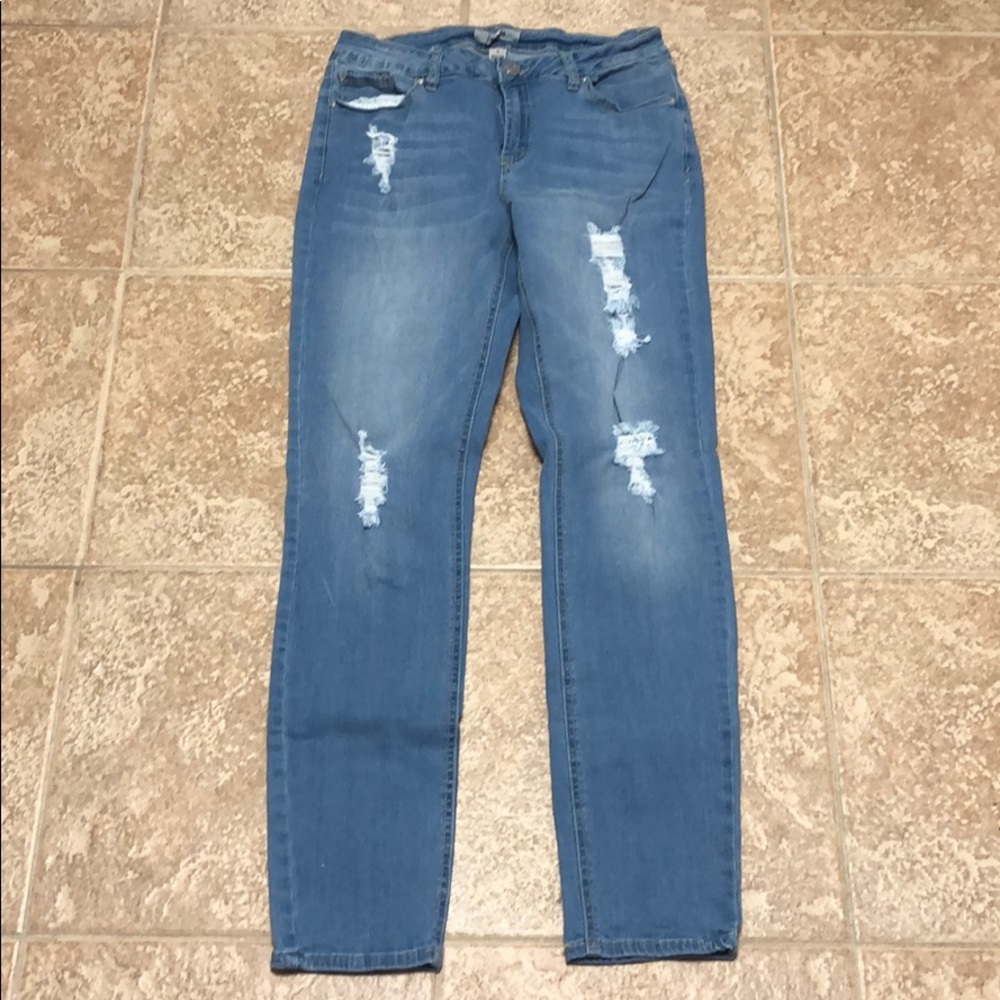 Woman’s skinny jeans